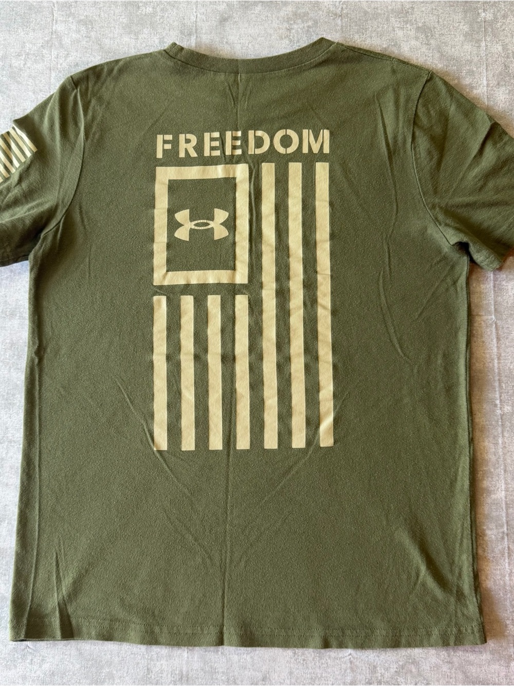 Under Armour Olive Green Short Sleeve 'Freedom' Graphic Tee